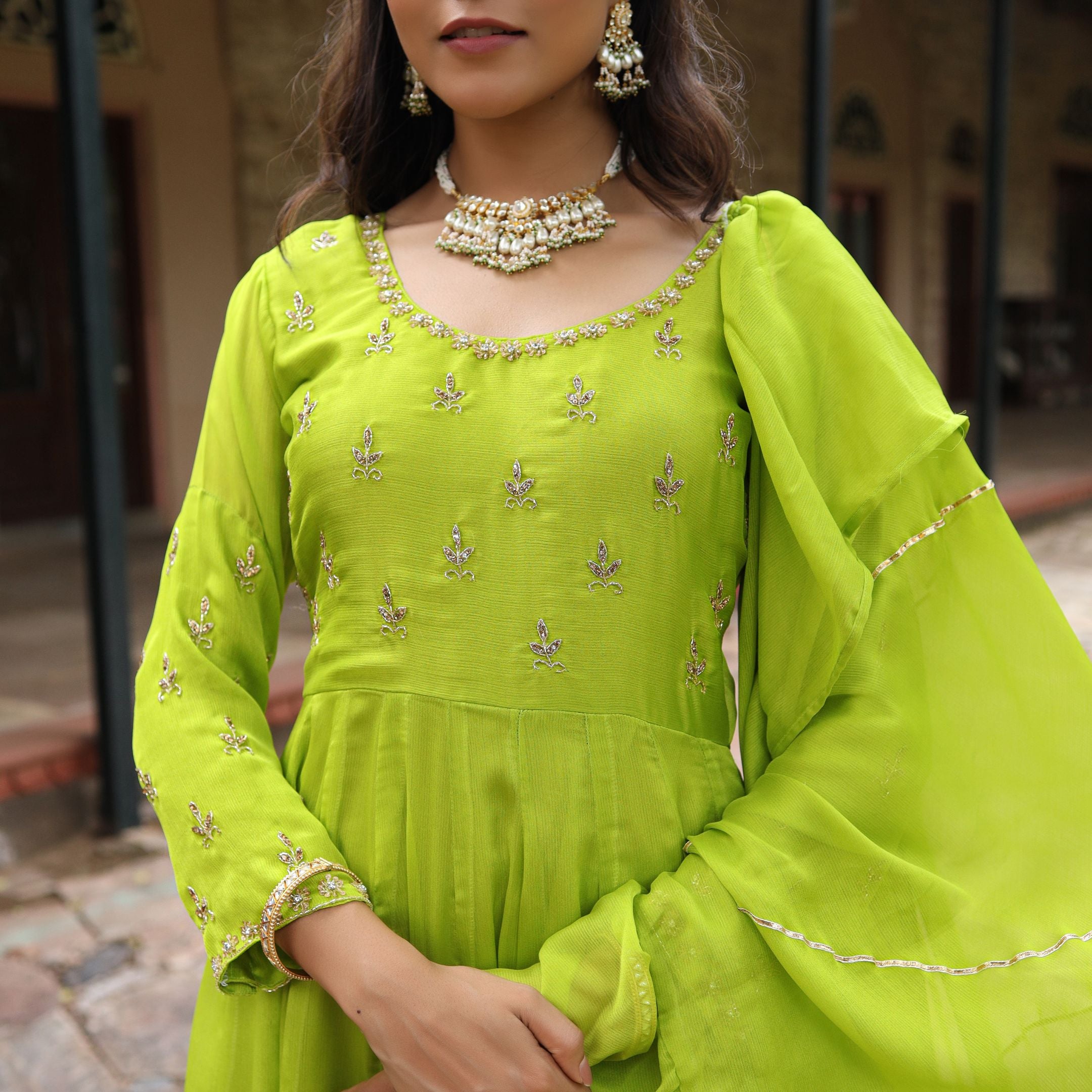 Parrot Green Zardozi Work Chiffon Anarkali Suit Set XL Parrot Green Zardozi Work Chiffon Anarkali Suit Set XL