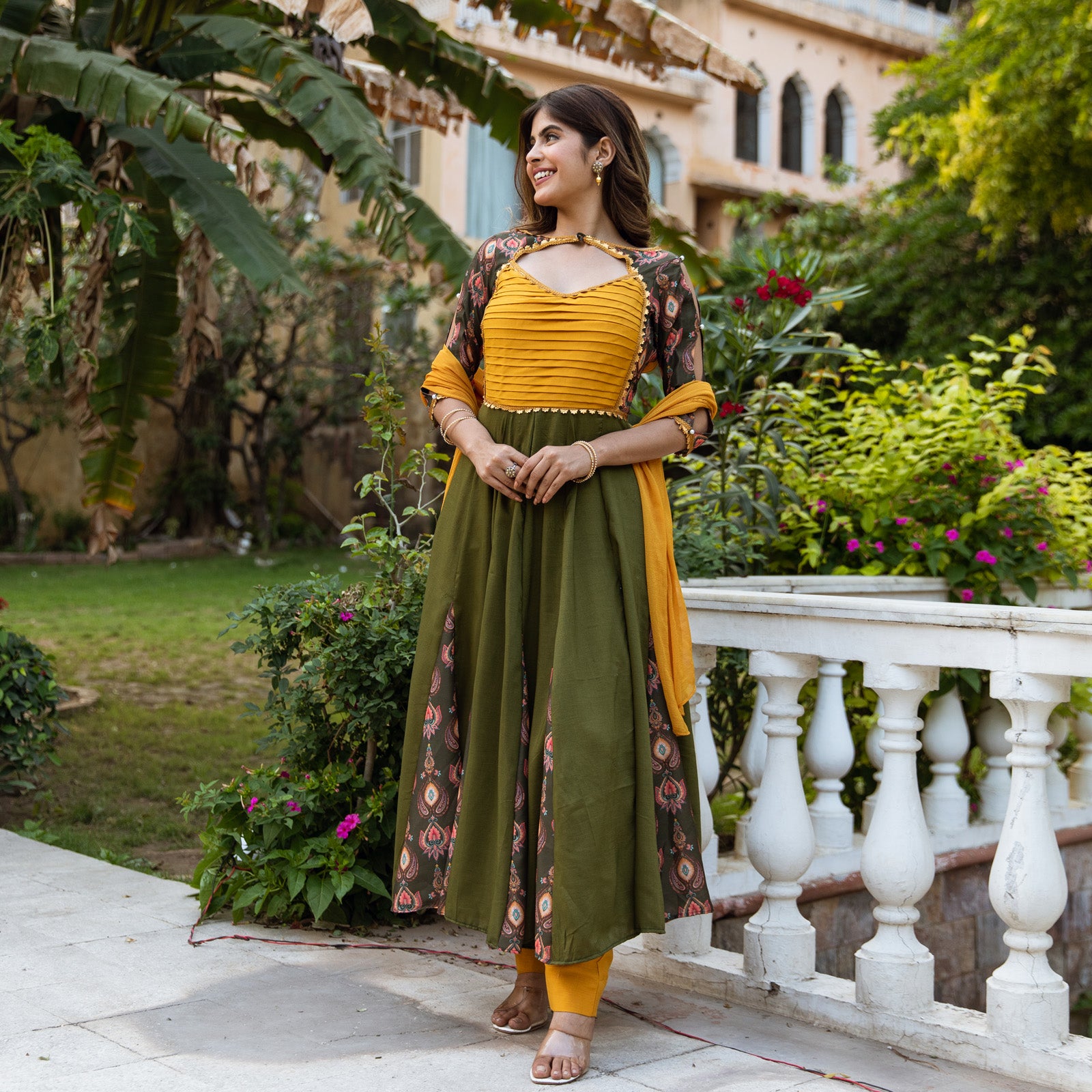 Solid Green Anarkali Suit Set With Hand Painted Organza Dupatta – pheeta