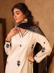 Renuka Embroidered Cotton Kurta Set